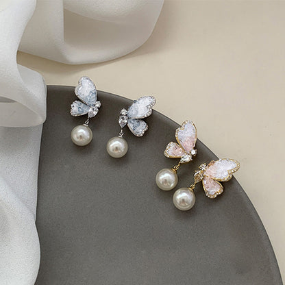 Gradient Butterfly Pearl Earrings